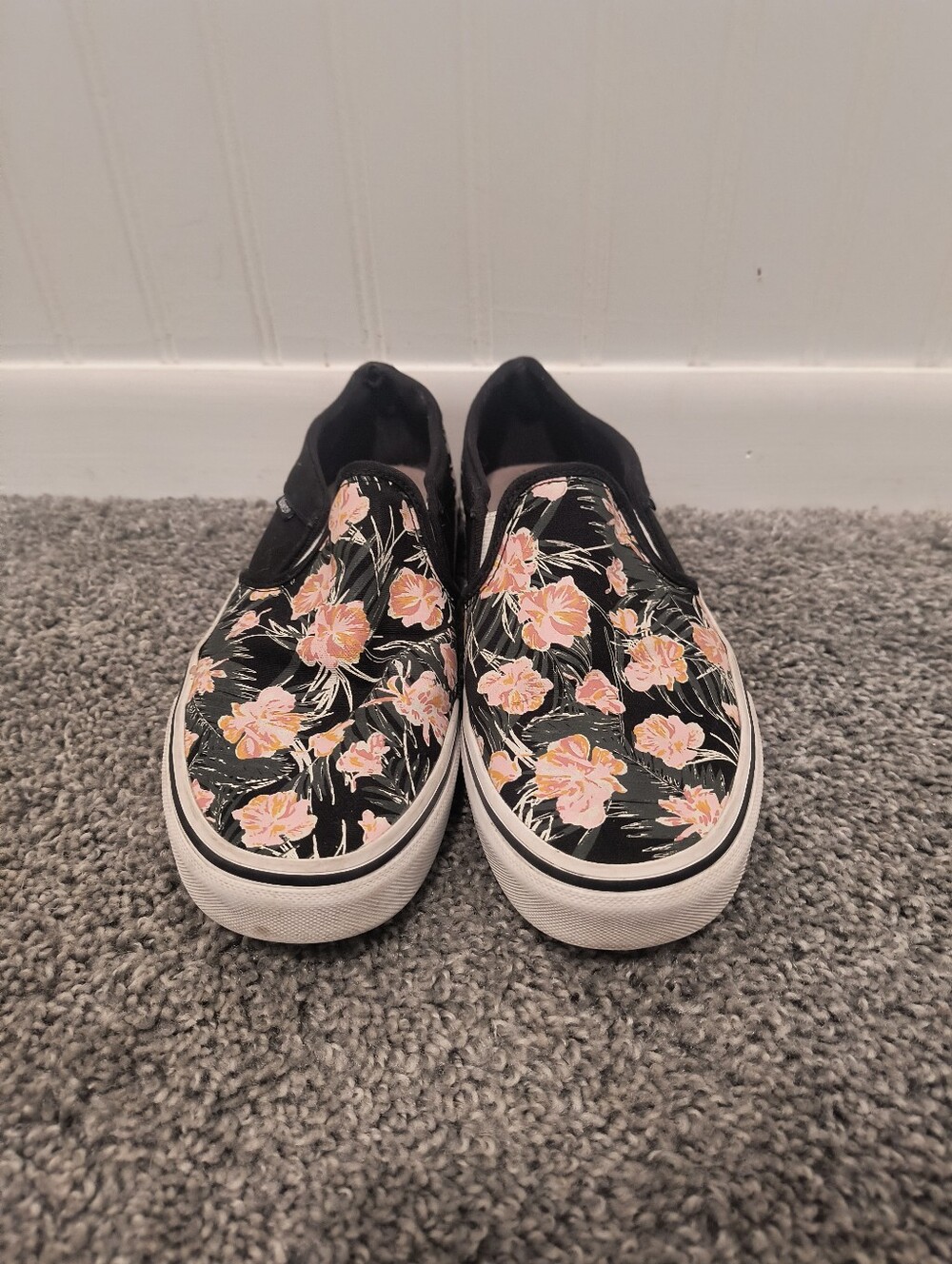 Vans Slip ons - Picture 2 of 6